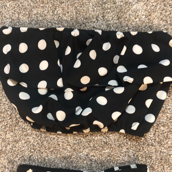 Polka dot black & white two piece set 👙🖤🤍 - Picture 4 of 5